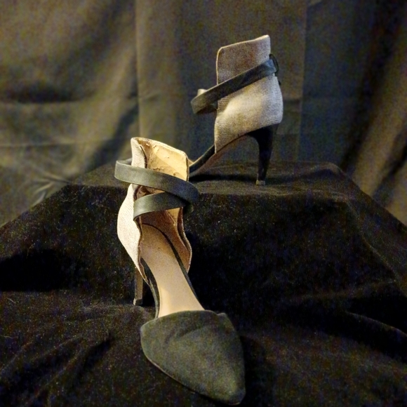 Joe’s Jeans Women's Laney Wrap Suede Heels sz 6M - Picture 2 of 7